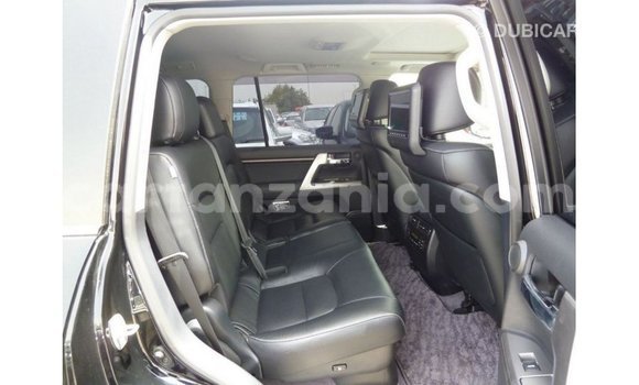 Nunua Imported Toyota Land Cruiser Nyeusi Gari ndani ya Import - Dubai nchini Arusha Nunua Imported Toyota Land Cruiser Nyeusi Gari ndani ya Import - Dubai nchini Arusha