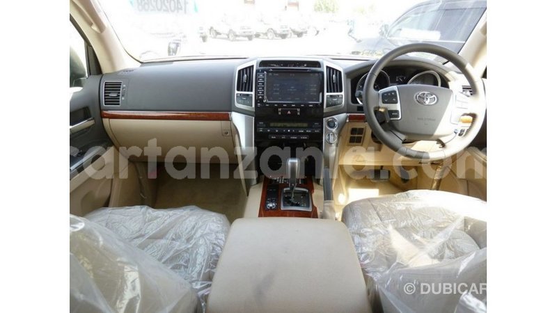 Big with watermark toyota land cruiser arusha import dubai 8556