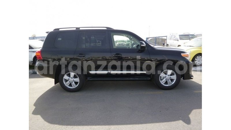 Big with watermark toyota land cruiser arusha import dubai 8556