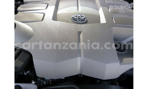 Buy Import Toyota Land Cruiser Black Car in Import - Dubai in Arusha Buy Import Toyota Land Cruiser Black Car in Import - Dubai in Arusha