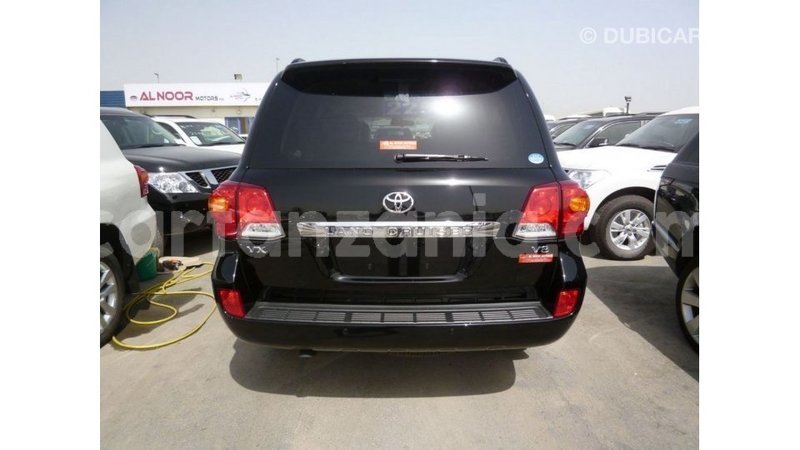 Big with watermark toyota land cruiser arusha import dubai 8559