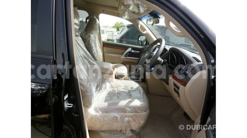 Big with watermark toyota land cruiser arusha import dubai 8559