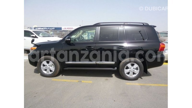 Big with watermark toyota land cruiser arusha import dubai 8559
