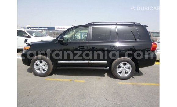 Buy Import Toyota Land Cruiser Black Car in Import - Dubai in Arusha Buy Import Toyota Land Cruiser Black Car in Import - Dubai in Arusha