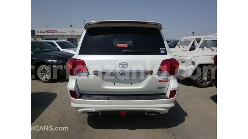 Big with watermark toyota land cruiser arusha import dubai 8561