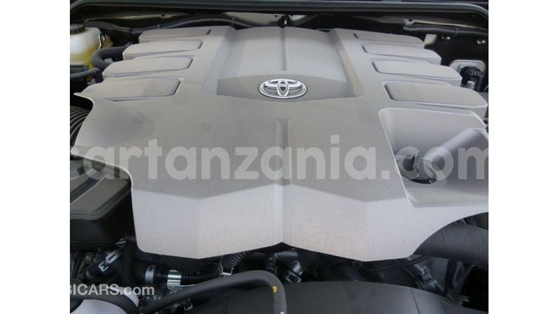 Big with watermark toyota land cruiser arusha import dubai 8561