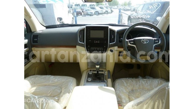 Big with watermark toyota land cruiser arusha import dubai 8562