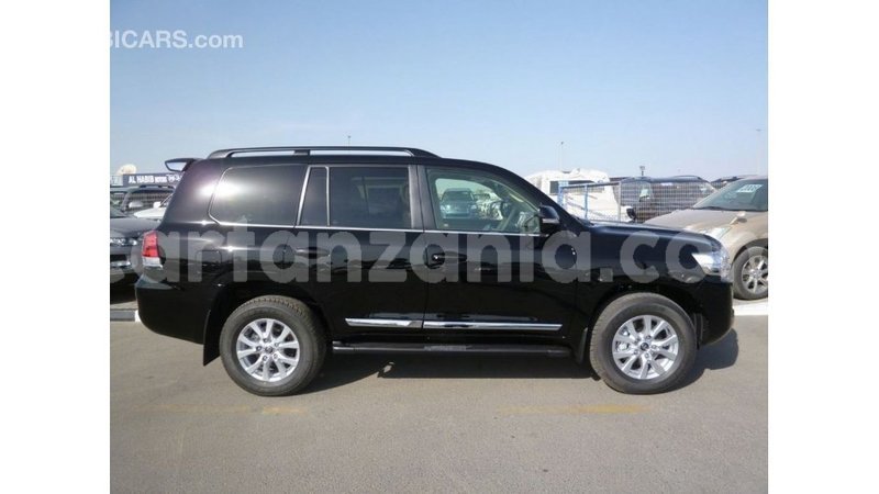 Big with watermark toyota land cruiser arusha import dubai 8562