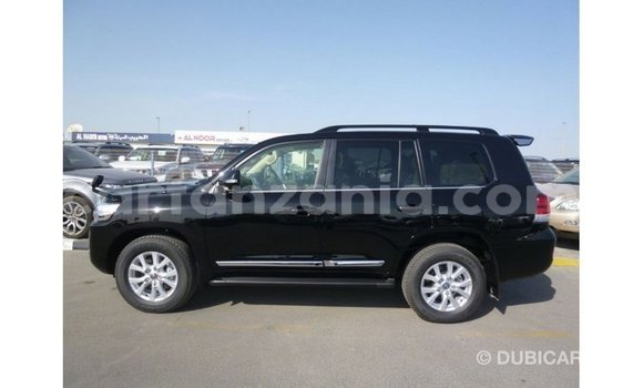 Buy Import Toyota Land Cruiser Black Car in Import - Dubai in Arusha Buy Import Toyota Land Cruiser Black Car in Import - Dubai in Arusha