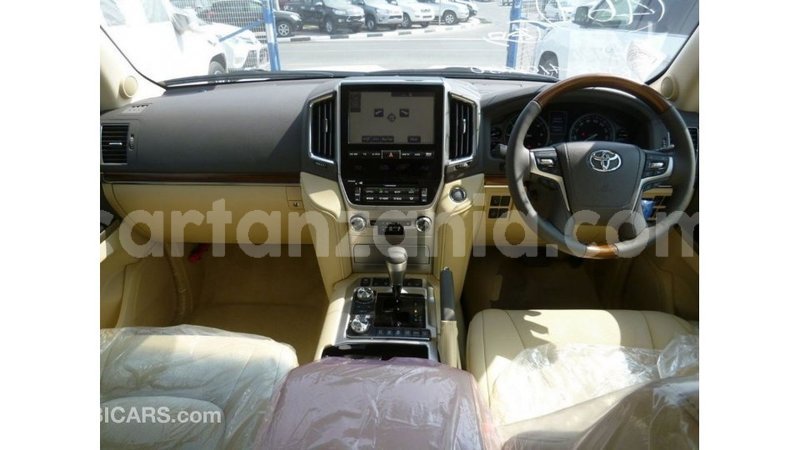 Big with watermark toyota land cruiser arusha import dubai 8563