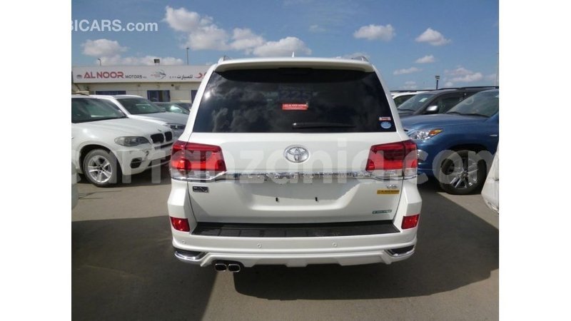 Big with watermark toyota land cruiser arusha import dubai 8564