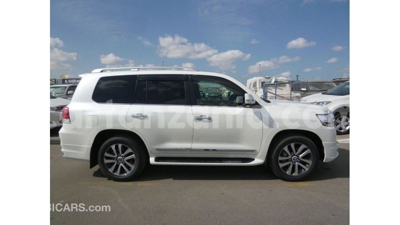 Big with watermark toyota land cruiser arusha import dubai 8564