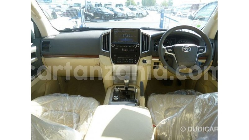 Big with watermark toyota land cruiser arusha import dubai 8565