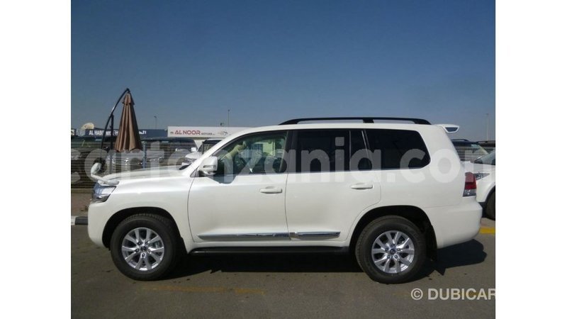 Big with watermark toyota land cruiser arusha import dubai 8565