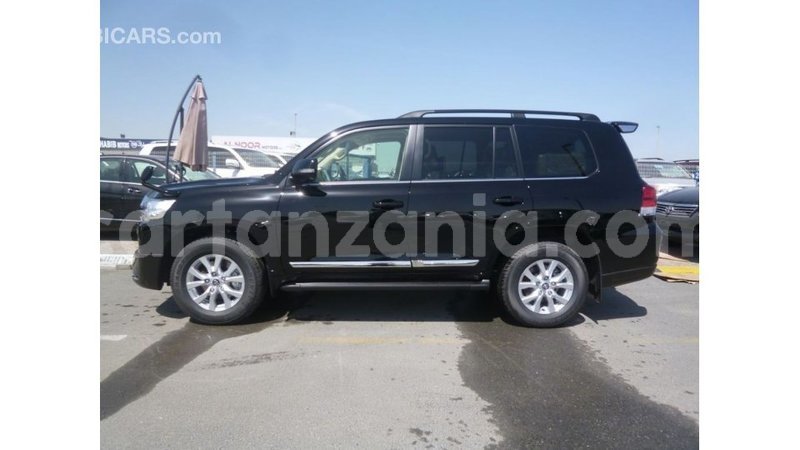 Big with watermark toyota land cruiser arusha import dubai 8566