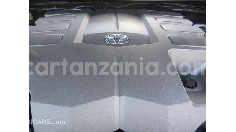 Big with watermark toyota land cruiser arusha import dubai 8566