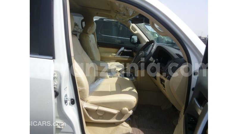 Big with watermark toyota land cruiser arusha import dubai 8567