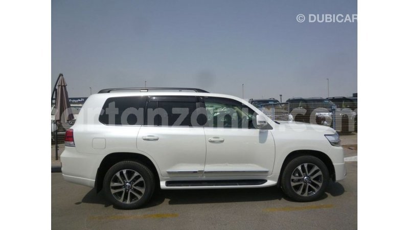 Big with watermark toyota land cruiser arusha import dubai 8567