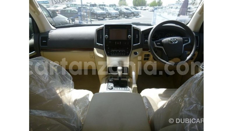 Big with watermark toyota land cruiser arusha import dubai 8568