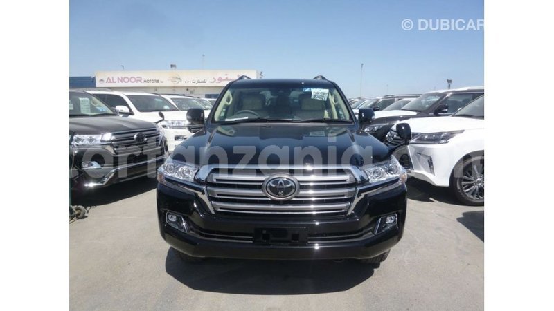 Big with watermark toyota land cruiser arusha import dubai 8568