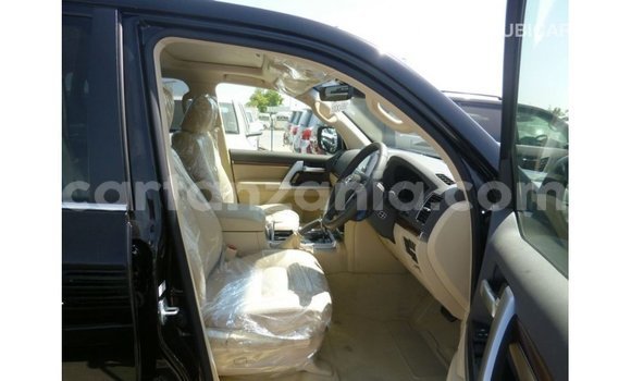 Nunua Imported Toyota Land Cruiser Nyeusi Gari ndani ya Import - Dubai nchini Arusha Nunua Imported Toyota Land Cruiser Nyeusi Gari ndani ya Import - Dubai nchini Arusha
