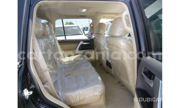 Nunua Imported Toyota Land Cruiser Nyeusi Gari ndani ya Import - Dubai nchini Arusha Nunua Imported Toyota Land Cruiser Nyeusi Gari ndani ya Import - Dubai nchini Arusha