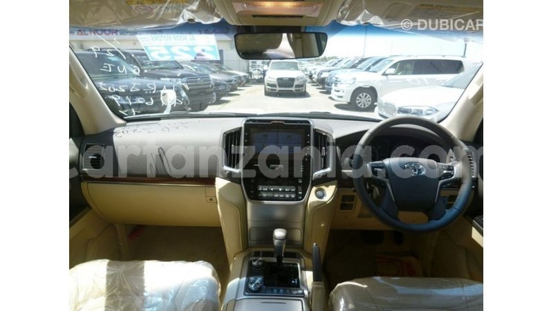 Big with watermark toyota land cruiser arusha import dubai 8569