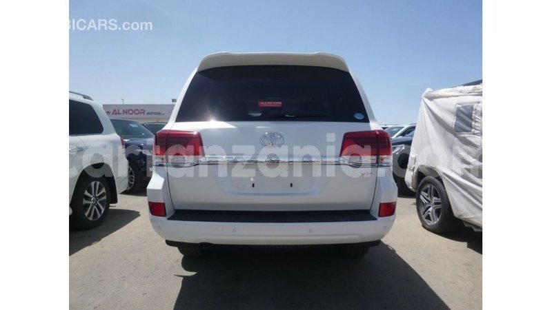 Big with watermark toyota land cruiser arusha import dubai 8569