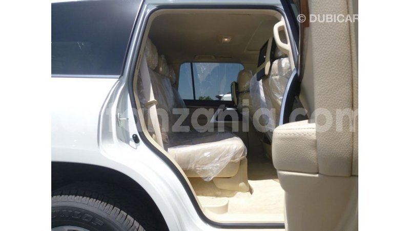 Big with watermark toyota land cruiser arusha import dubai 8569