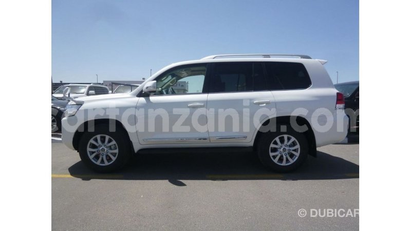 Big with watermark toyota land cruiser arusha import dubai 8569