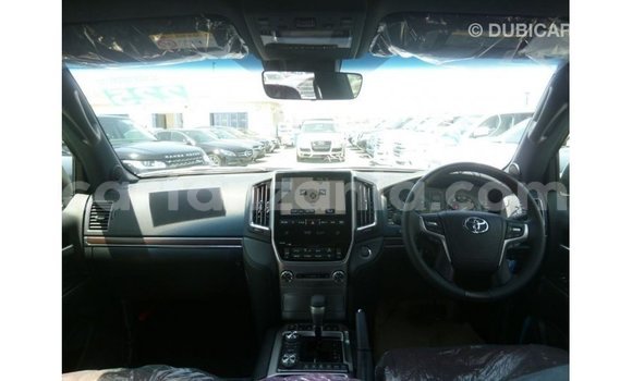 Nunua Imported Toyota Land Cruiser Nyeusi Gari ndani ya Import - Dubai nchini Arusha Nunua Imported Toyota Land Cruiser Nyeusi Gari ndani ya Import - Dubai nchini Arusha