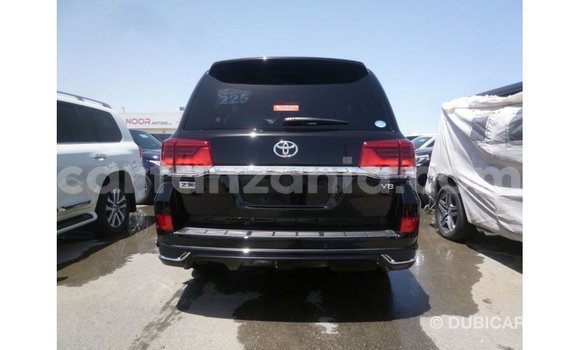 Nunua Imported Toyota Land Cruiser Nyeusi Gari ndani ya Import - Dubai nchini Arusha Nunua Imported Toyota Land Cruiser Nyeusi Gari ndani ya Import - Dubai nchini Arusha