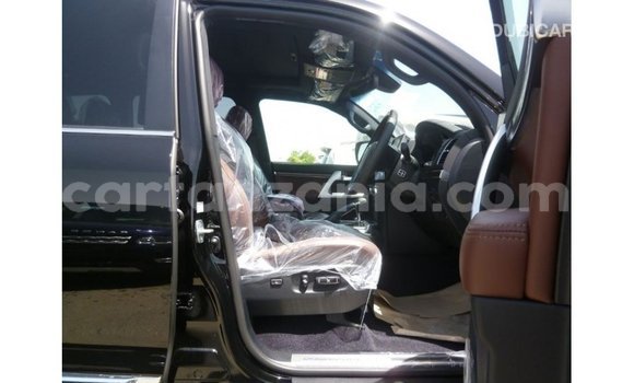 Nunua Imported Toyota Land Cruiser Nyeusi Gari ndani ya Import - Dubai nchini Arusha Nunua Imported Toyota Land Cruiser Nyeusi Gari ndani ya Import - Dubai nchini Arusha