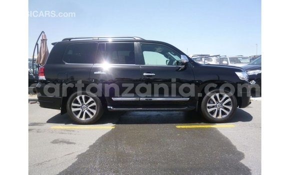 Nunua Imported Toyota Land Cruiser Nyeusi Gari ndani ya Import - Dubai nchini Arusha Nunua Imported Toyota Land Cruiser Nyeusi Gari ndani ya Import - Dubai nchini Arusha