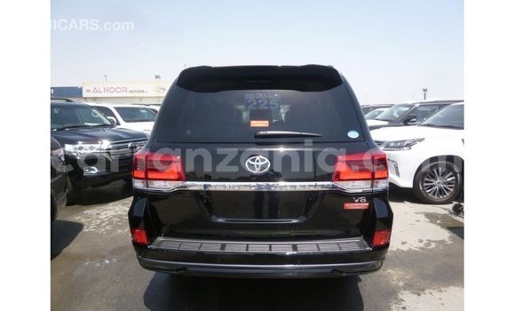 Buy Import Toyota Land Cruiser Black Car in Import - Dubai in Arusha Buy Import Toyota Land Cruiser Black Car in Import - Dubai in Arusha