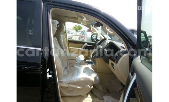 Buy Import Toyota Land Cruiser Black Car in Import - Dubai in Arusha Buy Import Toyota Land Cruiser Black Car in Import - Dubai in Arusha