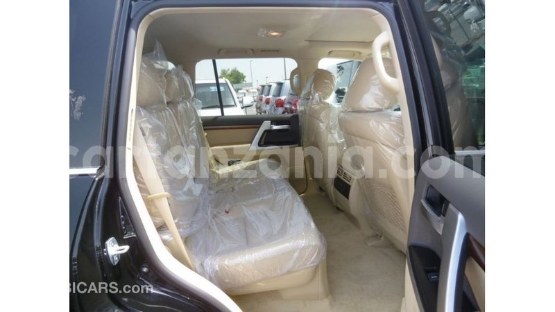 Big with watermark toyota land cruiser arusha import dubai 8571