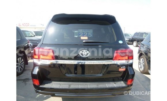 Nunua Imported Toyota Land Cruiser Nyeusi Gari ndani ya Import - Dubai nchini Arusha Nunua Imported Toyota Land Cruiser Nyeusi Gari ndani ya Import - Dubai nchini Arusha
