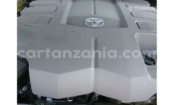 Nunua Imported Toyota Land Cruiser Nyeusi Gari ndani ya Import - Dubai nchini Arusha Nunua Imported Toyota Land Cruiser Nyeusi Gari ndani ya Import - Dubai nchini Arusha