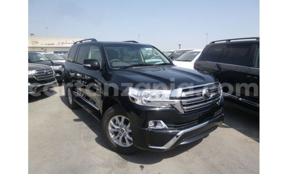 Nunua Imported Toyota Land Cruiser Nyeusi Gari ndani ya Import - Dubai nchini Arusha Nunua Imported Toyota Land Cruiser Nyeusi Gari ndani ya Import - Dubai nchini Arusha
