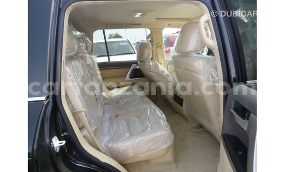 Nunua Imported Toyota Land Cruiser Nyeusi Gari ndani ya Import - Dubai nchini Arusha Nunua Imported Toyota Land Cruiser Nyeusi Gari ndani ya Import - Dubai nchini Arusha