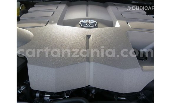 Nunua Imported Toyota Land Cruiser Nyeusi Gari ndani ya Import - Dubai nchini Arusha Nunua Imported Toyota Land Cruiser Nyeusi Gari ndani ya Import - Dubai nchini Arusha