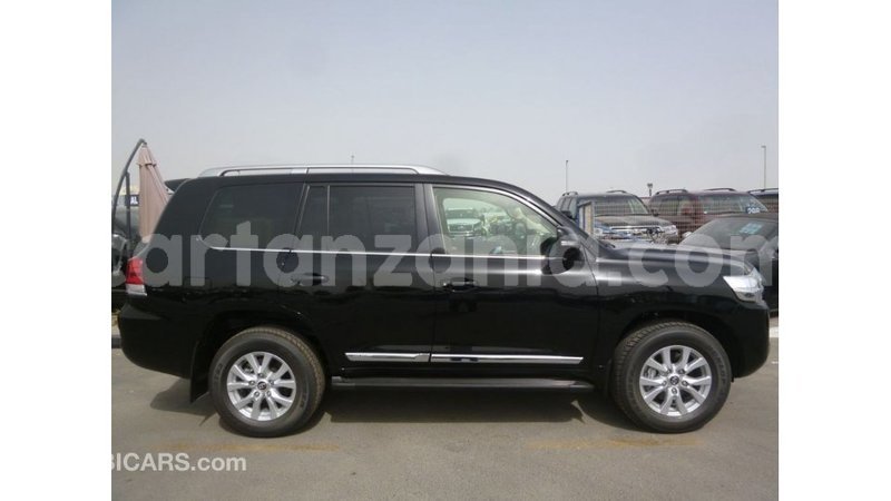 Big with watermark toyota land cruiser arusha import dubai 8577