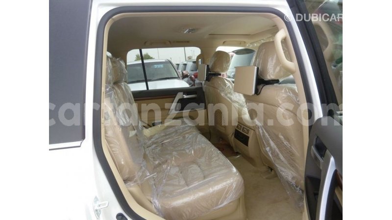 Big with watermark toyota land cruiser arusha import dubai 8578