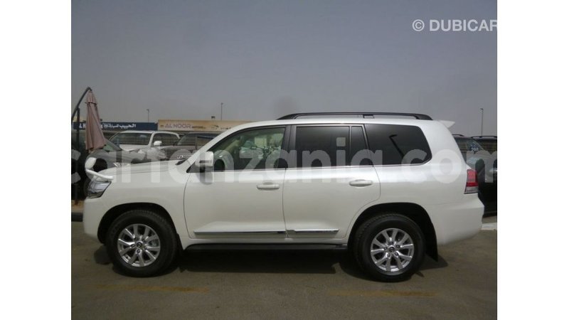 Big with watermark toyota land cruiser arusha import dubai 8578