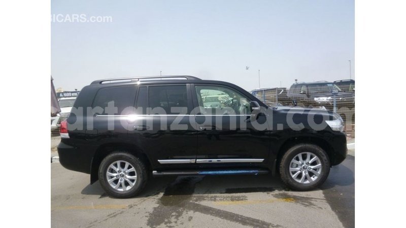 Big with watermark toyota land cruiser arusha import dubai 8579