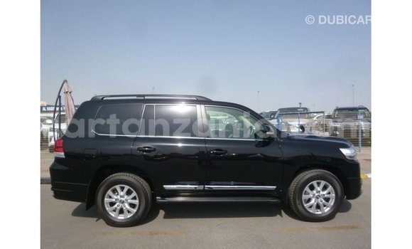 Nunua Imported Toyota Land Cruiser Nyeusi Gari ndani ya Import - Dubai nchini Arusha Nunua Imported Toyota Land Cruiser Nyeusi Gari ndani ya Import - Dubai nchini Arusha