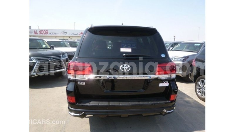 Big with watermark toyota land cruiser arusha import dubai 8582