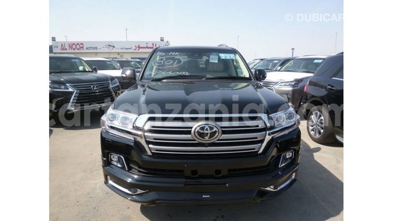 Big with watermark toyota land cruiser arusha import dubai 8582