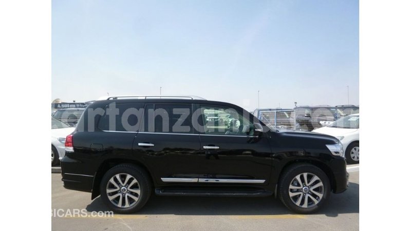 Big with watermark toyota land cruiser arusha import dubai 8582